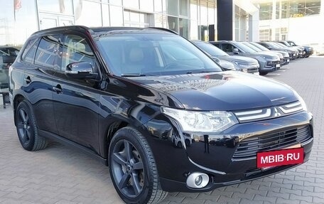 Mitsubishi Outlander III рестайлинг 3, 2012 год, 1 249 000 рублей, 3 фотография