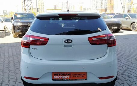 KIA Rio III рестайлинг, 2014 год, 949 000 рублей, 4 фотография