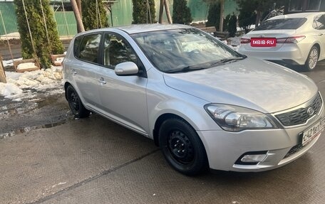KIA cee'd I рестайлинг, 2010 год, 750 000 рублей, 3 фотография