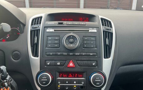 KIA cee'd I рестайлинг, 2010 год, 750 000 рублей, 32 фотография