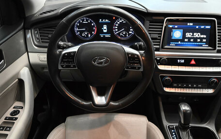 Hyundai Sonata VII, 2018 год, 2 000 000 рублей, 12 фотография