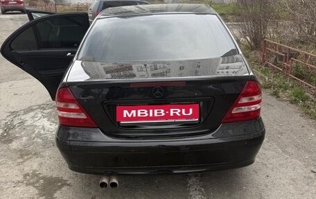 Mercedes-Benz C-Класс, 2007 год, 850 000 рублей, 2 фотография