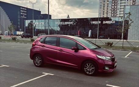 Honda Fit III, 2018 год, 1 145 000 рублей, 12 фотография