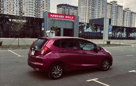 Honda Fit III, 2018 год, 1 145 000 рублей, 10 фотография