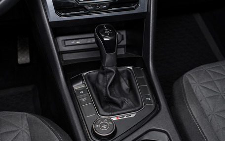 Volkswagen Tiguan II, 2022 год, 3 350 000 рублей, 17 фотография