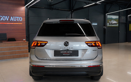 Volkswagen Tiguan II, 2022 год, 3 350 000 рублей, 4 фотография