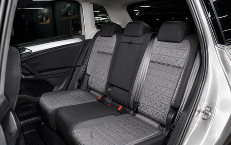 Volkswagen Tiguan II, 2022 год, 3 350 000 рублей, 12 фотография