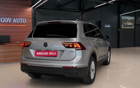 Volkswagen Tiguan II, 2022 год, 3 350 000 рублей, 5 фотография