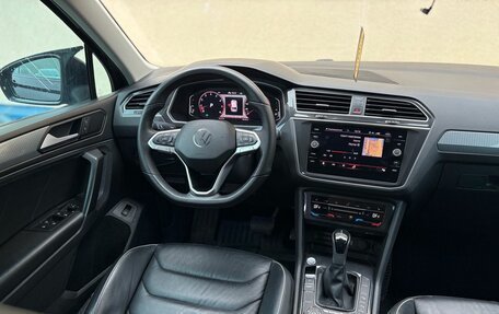 Volkswagen Tiguan II, 2021 год, 2 890 000 рублей, 10 фотография