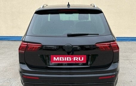 Volkswagen Tiguan II, 2021 год, 2 890 000 рублей, 4 фотография