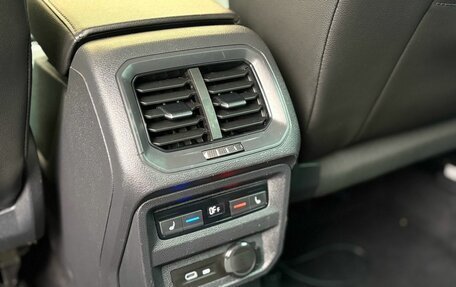 Volkswagen Tiguan II, 2021 год, 2 890 000 рублей, 15 фотография