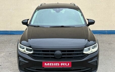 Volkswagen Tiguan II, 2021 год, 2 890 000 рублей, 8 фотография