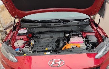 Hyundai Kona I, 2021 год, 2 350 000 рублей, 3 фотография