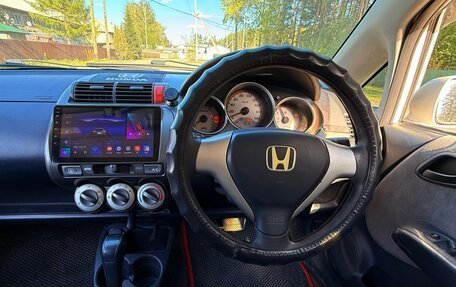 Honda Fit III, 2006 год, 350 000 рублей, 12 фотография
