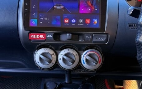 Honda Fit III, 2006 год, 350 000 рублей, 13 фотография