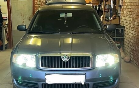 Skoda Superb III рестайлинг, 2002 год, 600 000 рублей, 23 фотография