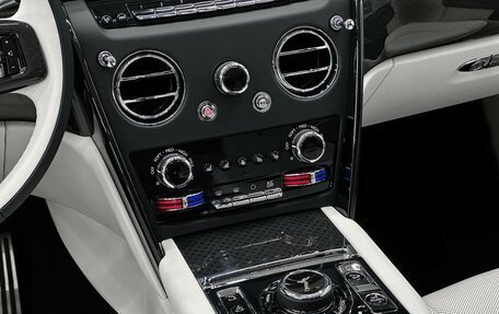 Rolls-Royce Cullinan, 2026 год, 78 000 000 рублей, 17 фотография