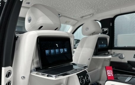 Rolls-Royce Cullinan, 2026 год, 78 000 000 рублей, 26 фотография
