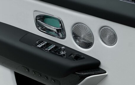 Rolls-Royce Cullinan, 2026 год, 78 000 000 рублей, 31 фотография