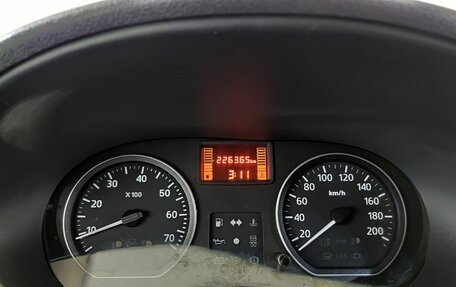 Renault Sandero I, 2012 год, 500 000 рублей, 13 фотография