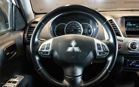 Mitsubishi L200 IV рестайлинг, 2014 год, 1 759 000 рублей, 6 фотография
