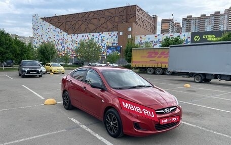 Hyundai Solaris II рестайлинг, 2012 год, 500 000 рублей, 1 фотография