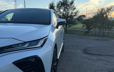 Toyota Harrier, 2021 год, 6 000 000 рублей, 5 фотография