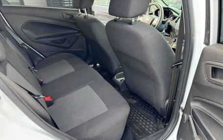 Ford Fiesta, 2016 год, 820 000 рублей, 7 фотография