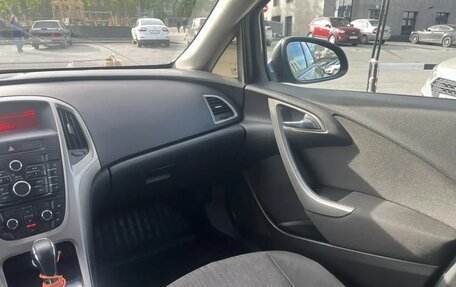 Opel Astra J, 2011 год, 650 000 рублей, 5 фотография