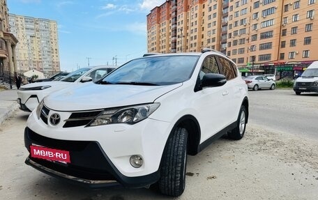 Toyota RAV4, 2013 год, 1 800 000 рублей, 10 фотография