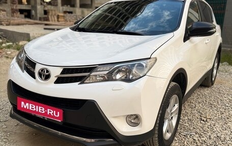 Toyota RAV4, 2013 год, 1 800 000 рублей, 3 фотография