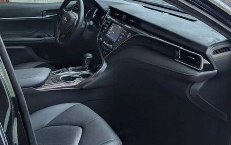 Toyota Camry, 2021 год, 3 430 000 рублей, 5 фотография
