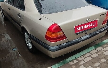 Mercedes-Benz C-Класс, 1997 год, 400 000 рублей, 4 фотография