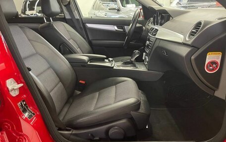Mercedes-Benz C-Класс, 2011 год, 2 050 000 рублей, 21 фотография