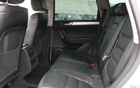 Volkswagen Touareg III, 2013 год, 2 490 000 рублей, 10 фотография