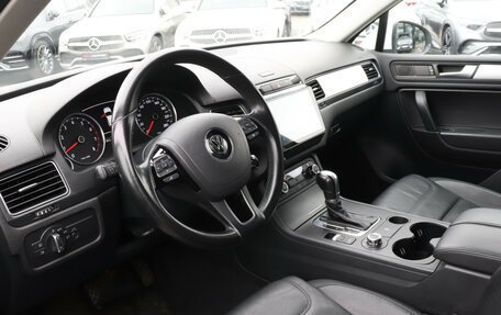 Volkswagen Touareg III, 2013 год, 2 490 000 рублей, 13 фотография