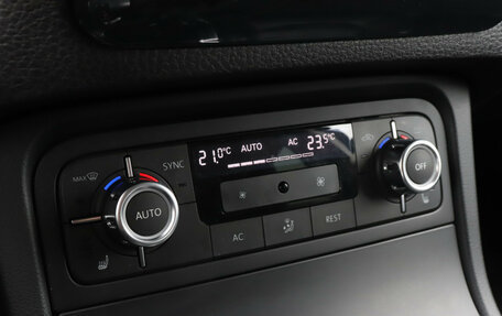 Volkswagen Touareg III, 2013 год, 2 490 000 рублей, 16 фотография