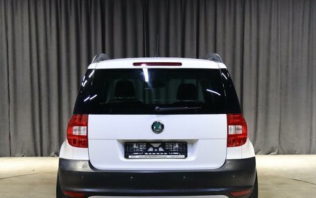 Skoda Yeti I рестайлинг, 2013 год, 899 000 рублей, 12 фотография