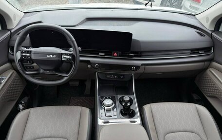 KIA Carnival, 2024 год, 5 110 000 рублей, 6 фотография
