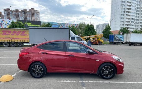 Hyundai Solaris II рестайлинг, 2012 год, 500 000 рублей, 7 фотография