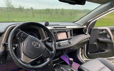 Toyota RAV4, 2013 год, 2 050 000 рублей, 2 фотография