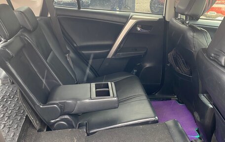 Toyota RAV4, 2013 год, 2 050 000 рублей, 3 фотография