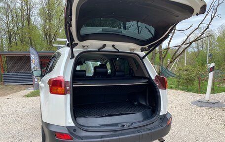 Toyota RAV4, 2013 год, 2 050 000 рублей, 6 фотография
