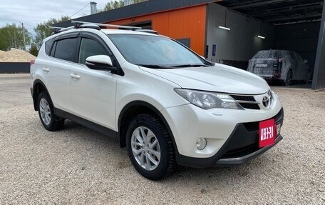Toyota RAV4, 2013 год, 2 050 000 рублей, 11 фотография