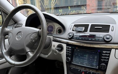 Mercedes-Benz E-Класс, 2004 год, 1 400 000 рублей, 15 фотография