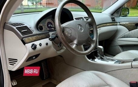Mercedes-Benz E-Класс, 2004 год, 1 400 000 рублей, 16 фотография