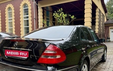 Mercedes-Benz E-Класс, 2004 год, 1 400 000 рублей, 8 фотография