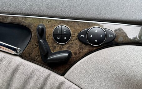 Mercedes-Benz E-Класс, 2004 год, 1 400 000 рублей, 26 фотография