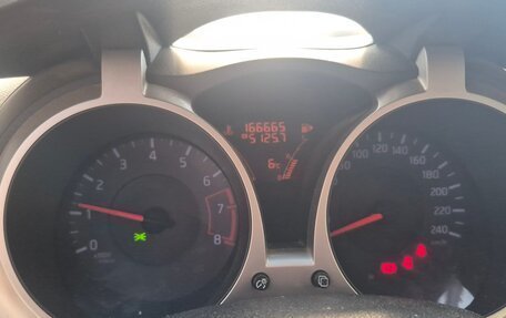 Nissan Juke II, 2012 год, 900 000 рублей, 9 фотография