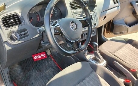 Volkswagen Polo VI (EU Market), 2015 год, 1 300 000 рублей, 5 фотография
